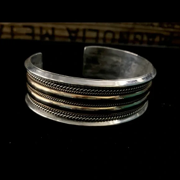 Vintage Signed Heavy Navajo Native American Twisted Rope Cuff Bracelet 7" - Picture 10 of 15